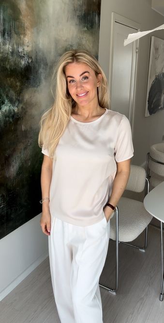 Hovedbilde Amuse Bluse Essie 902NudeSS26